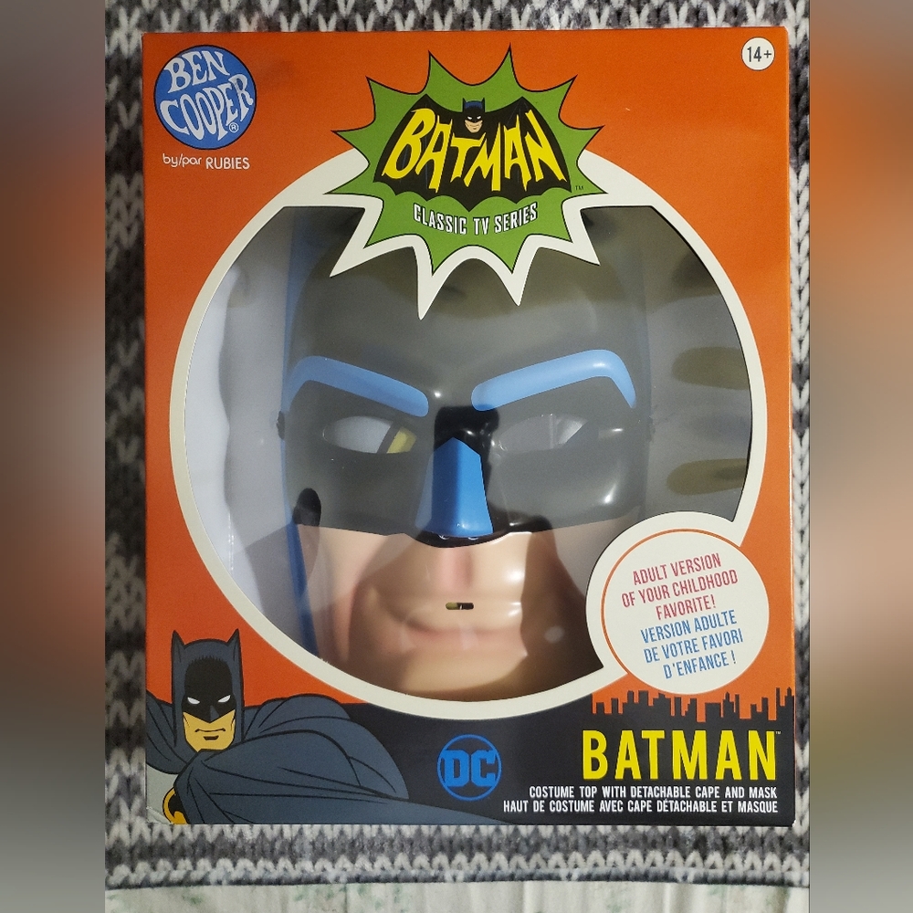 NEW 2022 REPRO BATMAN PLASTIC HALF MASK - CLASSIC STYLE ADULT BEN COOPER COSTUME